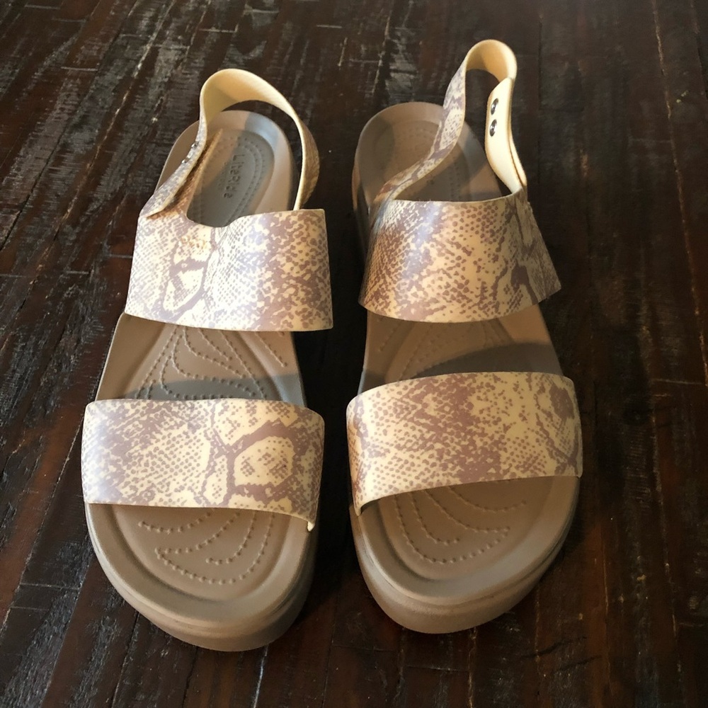 Crocs Tan and cream snakeskin sandals size 11